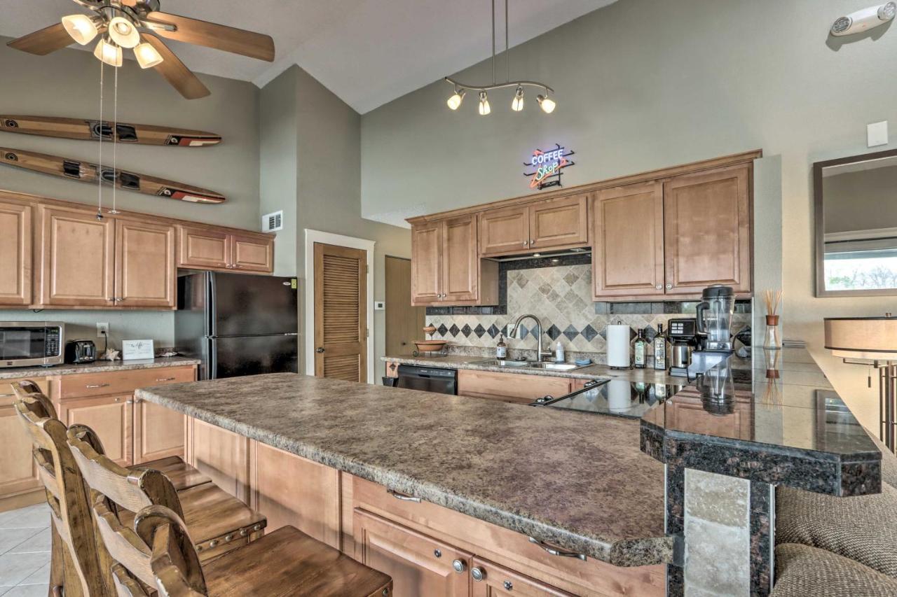 Osage Beach Condo With Lake Of The Ozarks Views Экстерьер фото